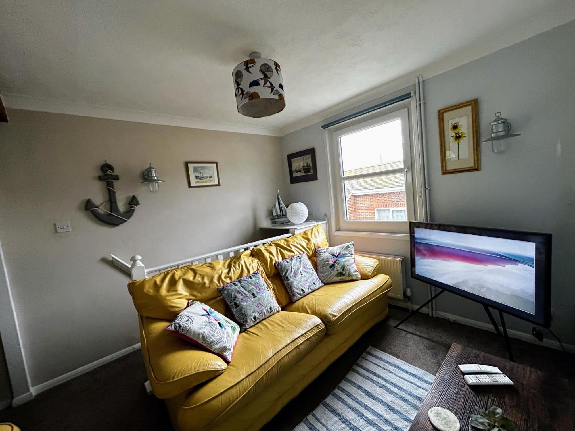 Hastings Old Town Tackleway Privileged Sea Views Whole House 3 Beds 외부 사진